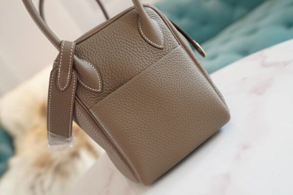 ca6f732653638d1 Wholesale God Factory Bags Hermes Lindy26CM C18 Grey Etoupe Clemence Leather Gold Hardware