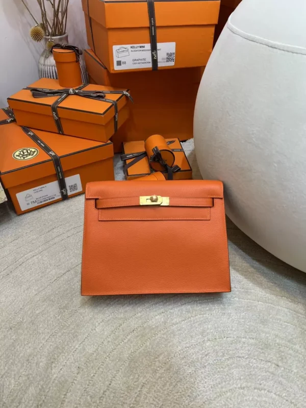 cc3448906c47521-jpg UK London Hermes 9J Feu Orange Kelly Danse 22CM Evercolor Leather Gold Hardware