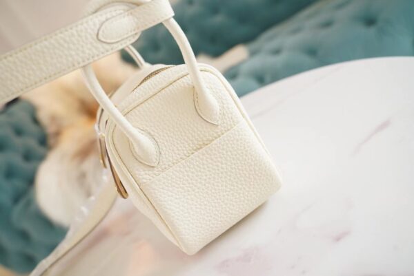 cf2bc8513936620 Wholesale Hermes C10 Craie Clemence Leather Mini Lindy19CM Gold Hardware
