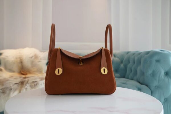 d39c9488dd9c323-1 Stock Hermes CK37 Gold Grizzly / Swift Leather Lindy 26CM Gold Hardware