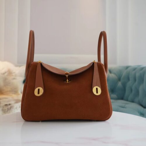 Stock Hermes CK37 Gold Grizzly / Swift Leather Lindy 26CM Gold Hardware