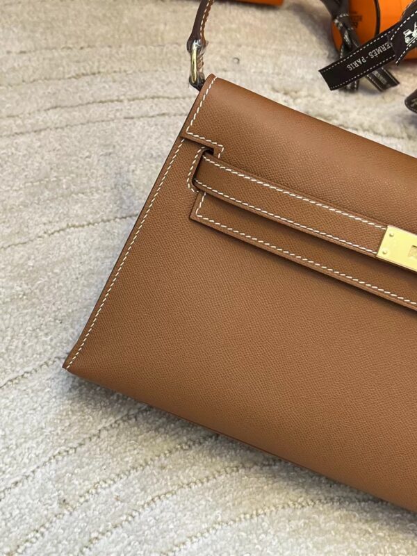 d4d1fdffb74ed8d Hermes Kelly Elan Shoulder Bag 37 Gold Madame Leather Gold Hardware