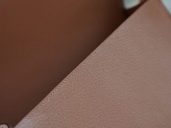 d577d8ecf89e085 Australia Canberra Hermes Geta 20CM Chevre Mysore 2J Quebracho Gold Hardware