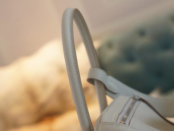 d6fe990141624d5 Hand Stitching Hermes 8L Beton Lindy 26CM Clemence Leather Silver Hardware