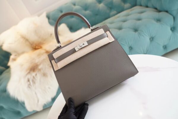 d939d9717b2b699 Hermes Handmade Boutique 8F Etain Epsom Leather Kelly 25CM Silver Hardware