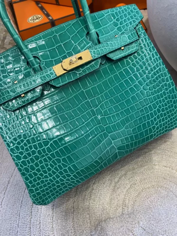 da139aee09eb304-jpg UK London Hermes Shiny Porosus Crocodile Birkin 30CM O6 Vert Jade Gold Hardware