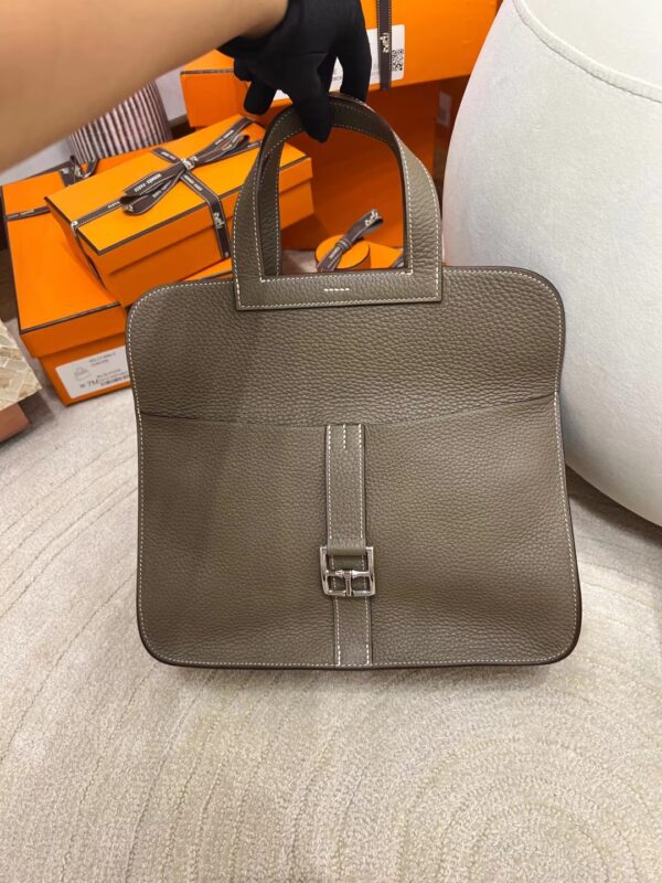 da8a1af38adcbca-1 Canada Ottawa Hermes Halzan 25 Faubourg Barenia 46 Ebene Silver Hardware