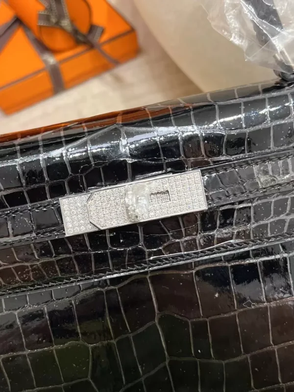 dd8a1da47cecb1f-jpg Hong Kong Hermes 89 Noir Shiny Porosus Crocodile Kelly 28CM Diamont Buckle