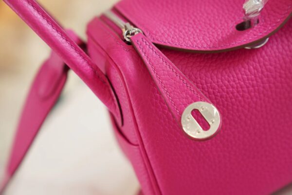 e003819ab71920e Hermes Boutique 5R Rose Shocking Clemence Leather Mini Lindy19CM Silver Hardware