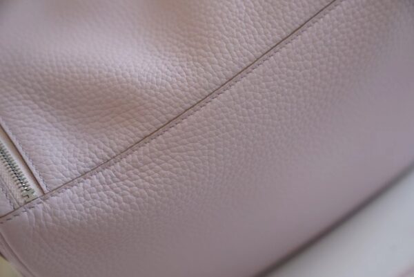 e481862ddcd1028 New Arrival Hermes Lindy 26CM 09 Mauve Pale Clemence Leather Silver Hardware