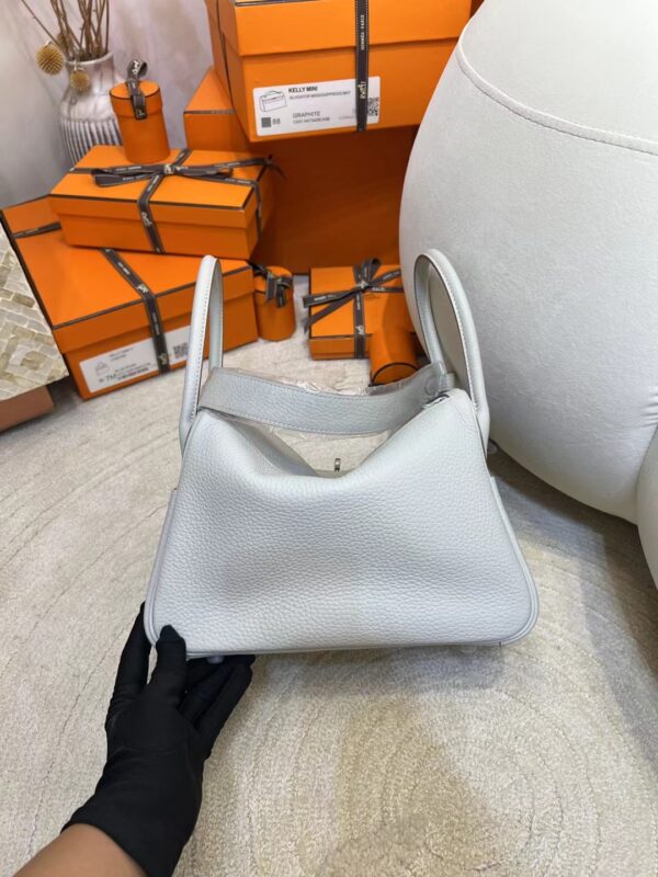 e539b2a5788be48 Qatar Doha Hermes Lindy 26CM Clemence 80 Gris Pearl Silver Hardware