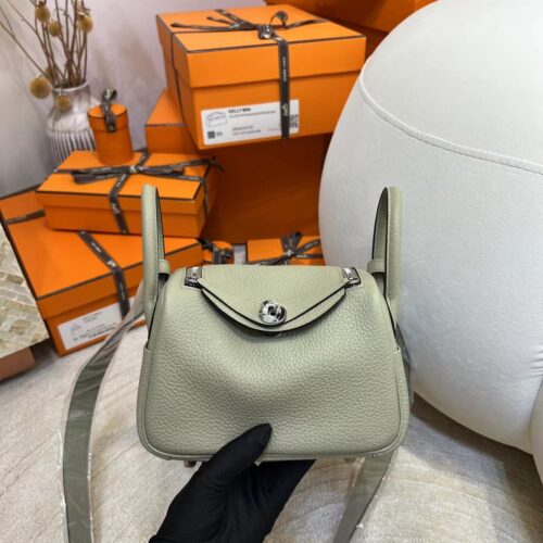 Australia Canberra Hermes Mini Lindy 19 Clemence Q1 Sauge Silver Hardware