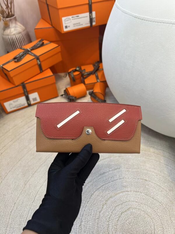 e94cbf031501bb5 Taiwan Hermes In The Loop Wink Glasses Bag Chevre Leather 2J Quebracho Silver Hardware