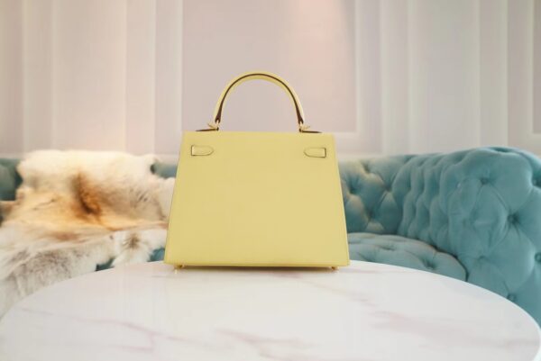 eb356eee3c97157 Hand Stitch Hermes Kelly Bag25CM 1Z Joune Poussin Epsom Leather Gold Hardware