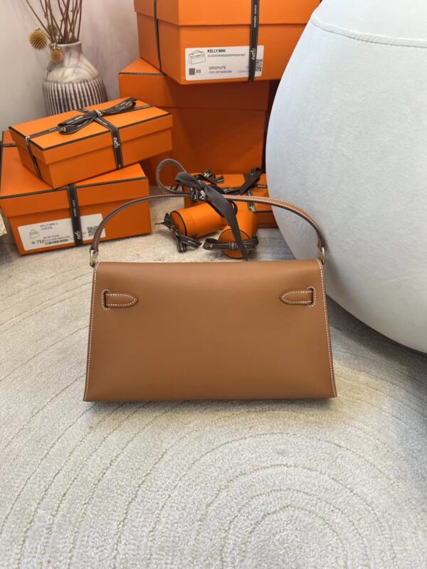 f0f88e39b59973b Hermes Kelly Elan Shoulder Bag 37 Gold Madame Leather Gold Hardware