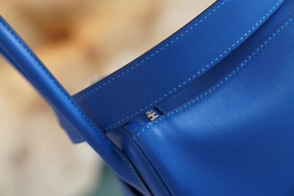 f296e67d575d97e Wholesale Hermes Blue France Lindy 26CM Swift Leather Silver Hardware