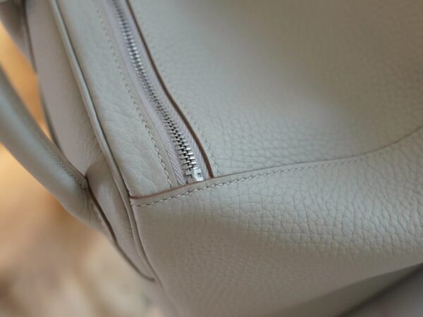 f387e43283b9279 Hand Stitching Hermes 8L Beton Lindy 26CM Clemence Leather Silver Hardware