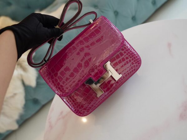 f97420a6c1082b0 Hermes Factory Constance 19CM Shiny Alligator J5 Rose Sheherazade Silver Hardware