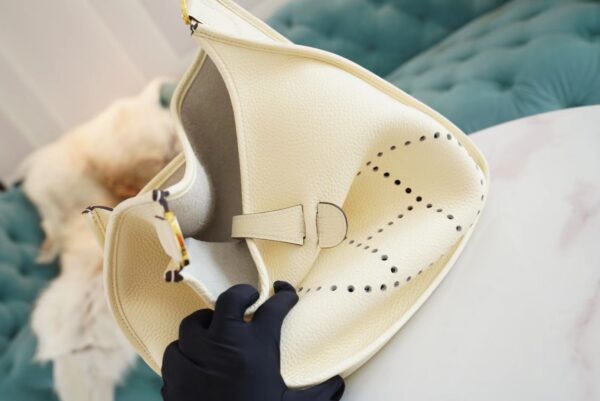faff422c8220f55 Hermes Handmade Boutique I2 Nata Clemence Leather Evelyne 29CM Gold Hardware