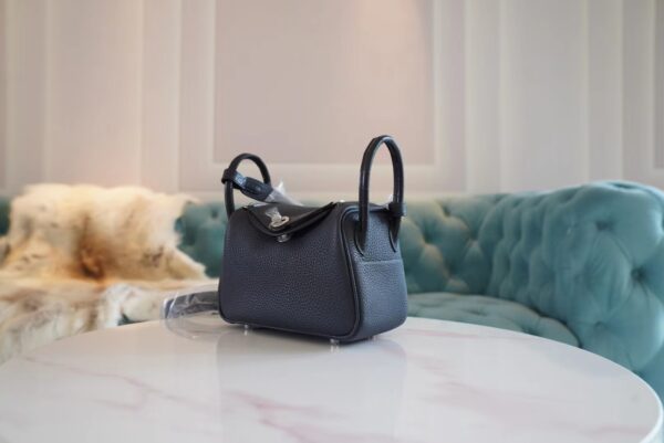 fcdb1041d52a15f God Factory Bags Hermes 2Z Blue Nuit Clemence Leather Mini Lindy Touch19CM