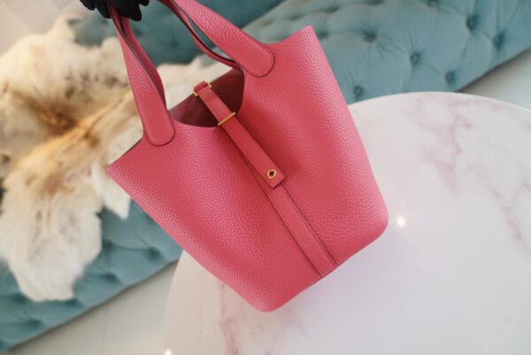 ffa540f3789fa82 Hermes Boutique 8W Rose Azalee Clemence Leather Picotin18CM Gold Hardware