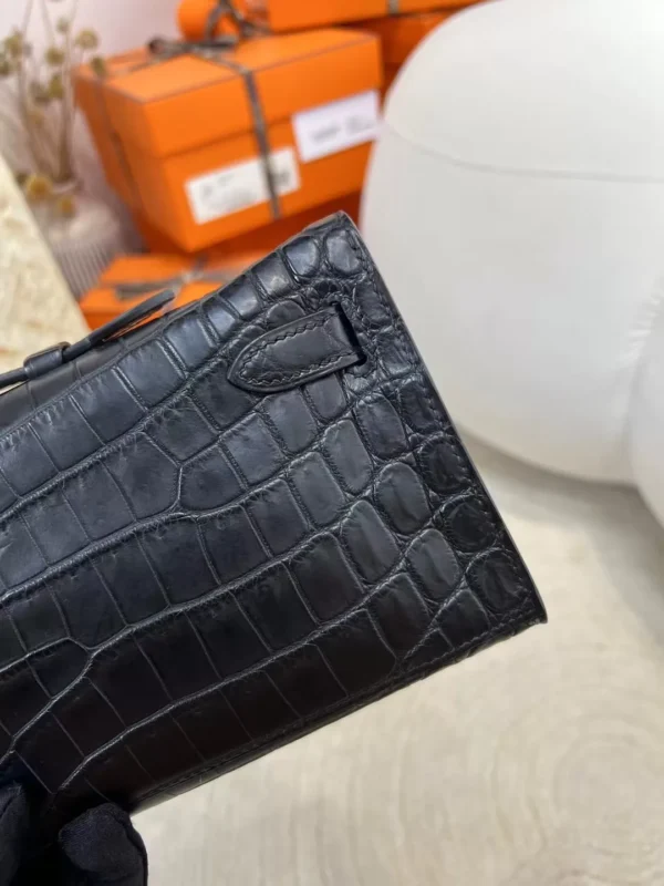 mmexport1712557456381-jpg Hermes Kelly Cut So Black 31CM 89 Noir Matte Niloticus Crocodile Black Hardware