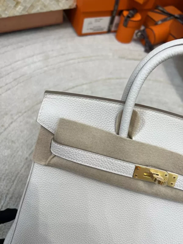 mmexport1712557723109-jpg Saudi Arabia Riyadh Hermes Togo Leather Birkin 25CM 10 Craie Gold Hardware