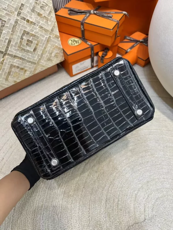 mmexport1712557880927-jpg Hong Kong Hermes Birkin 25 Bag HCP Shiny Porosus 89 Noir Silver Hardware