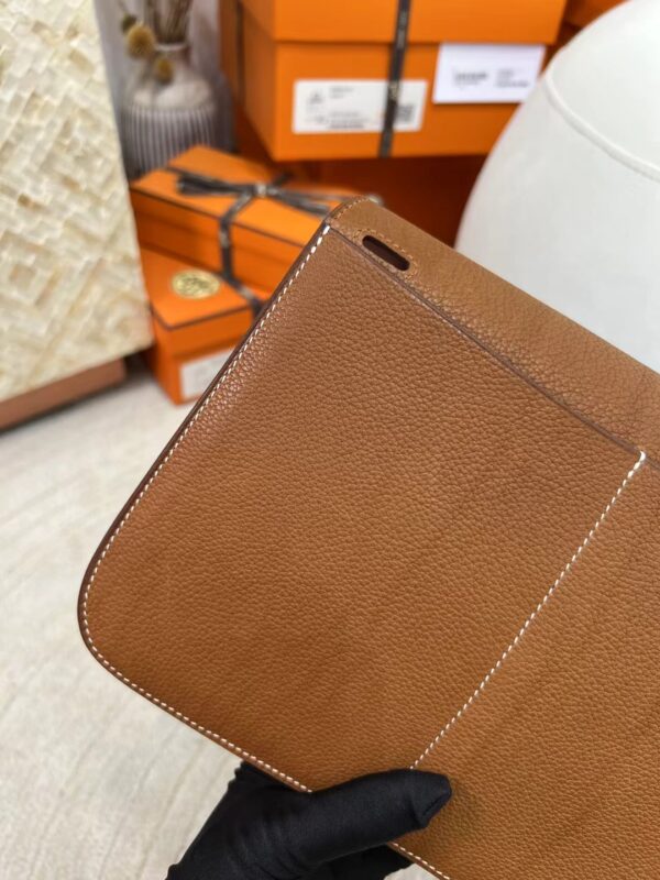 mmexport1713423387734 Full Handmade Hermes 37 Gold Halzan 25CM Barenia Faubourg Gold Hardware