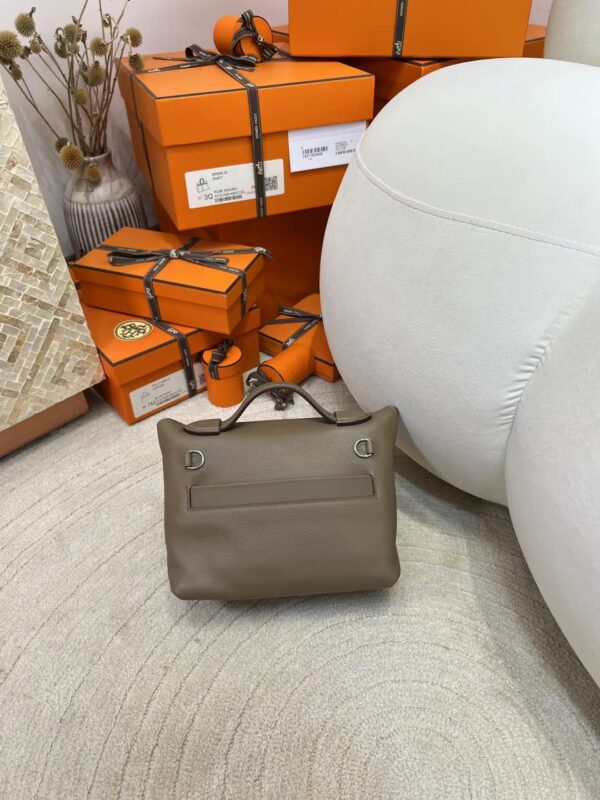 mmexport1713423424371 New Hermes 18 Etoupe Evercolor Leather Kelly 2424 Mini Silver Hardware
