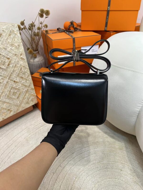 mmexport1713423947544 Canada Ottawa Hermes 89 Noir Box Leather Constance 19CM Lizard Skin Buckle