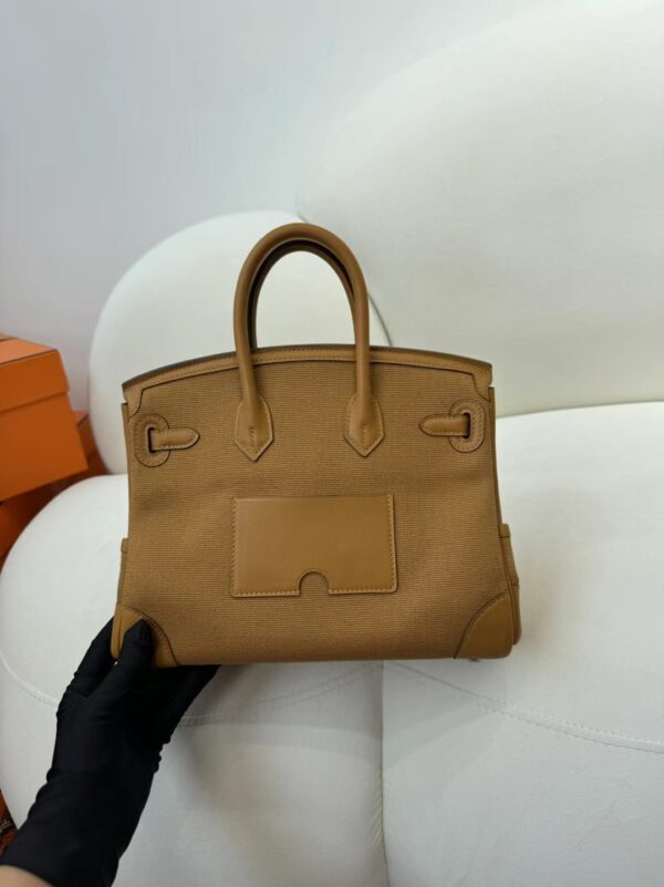 mmexport1715153548858 Australia Sydney Hermes Birkin Cargo 25CM 37 Gold Canvas/ Swift Leather Silver Hardware