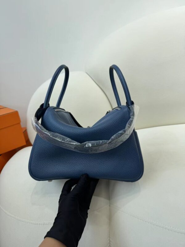 mmexport1715153685106 Hermes Boutique R2 Blue Agate/ 4Z Gris Mouette Clemence Lindy 26CM Silver Hardware