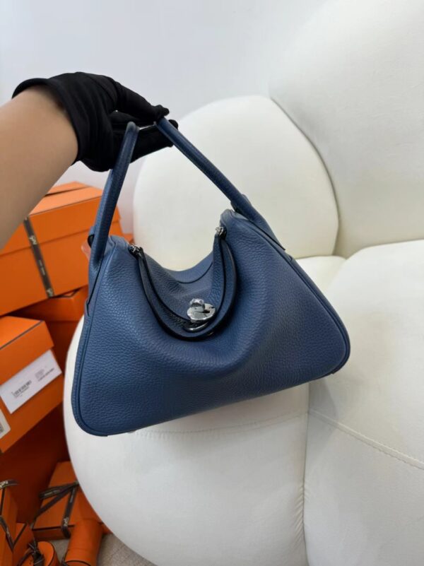 mmexport1715153692265 Hermes Boutique R2 Blue Agate/ 4Z Gris Mouette Clemence Lindy 26CM Silver Hardware