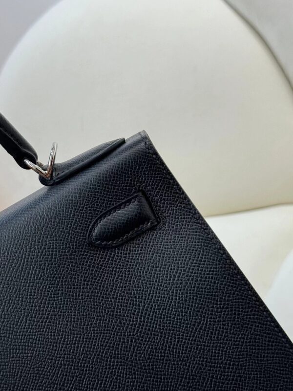 mmexport1715153921125 Canada Ottawa Hermes Epsom Leather Kelly Sellier 28CM 89 Noir Silver Hardware