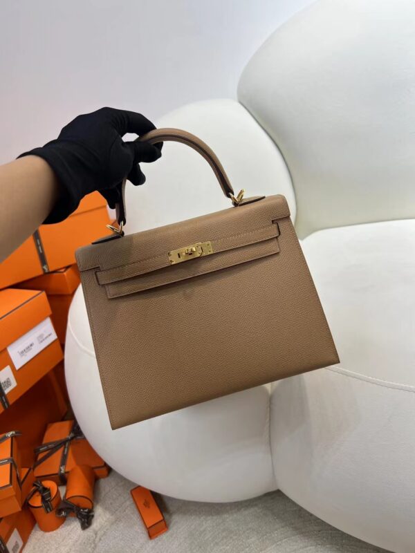 mmexport1716272087025 Russia Moscow Hermes Epsom Leather Kelly Sellier 25CM 0M Chai Gold Hardware