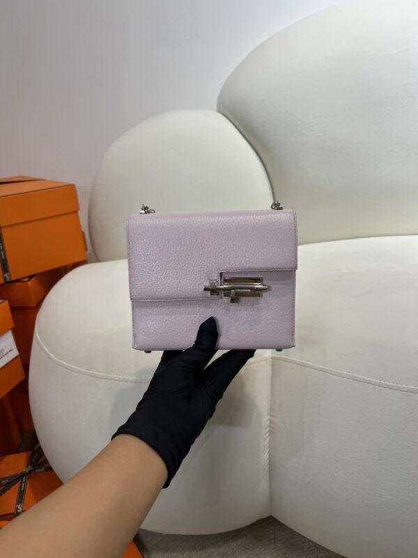 mmexport1716272234042-1 Hermes Bag Images Verrou Mini 17 Chevre Leather 09 Mauve Pale Silver Hardware