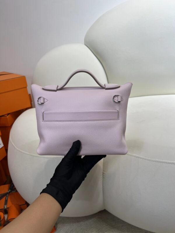 mmexport1716272444484 Hermes Boutique Kelly 2424 Mini Evercolor Leather 09 Mauve Pale Silver Hardware