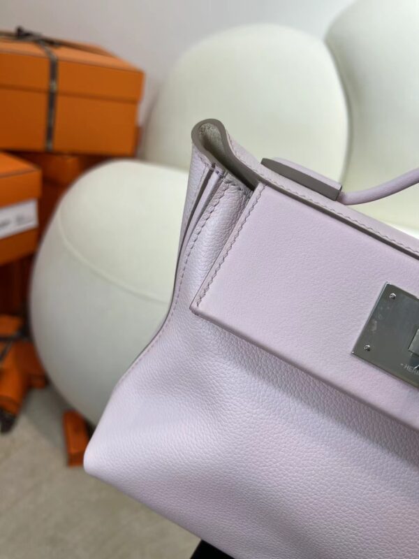 mmexport1716272478187 Hermes Boutique Kelly 2424 Mini Evercolor Leather 09 Mauve Pale Silver Hardware
