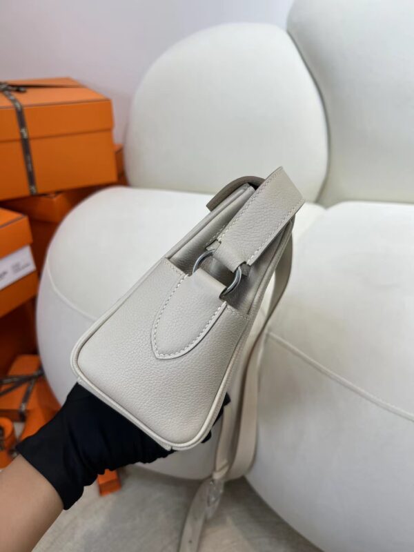 mmexport1716273182413 Hermes Bag Price Kelly Messenger 25CM Evercolor Leather 8L Beton Silver Hardware