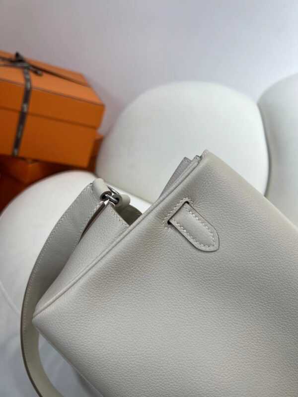 mmexport1716273184142 Hermes Bag Price Kelly Messenger 25CM Evercolor Leather 8L Beton Silver Hardware