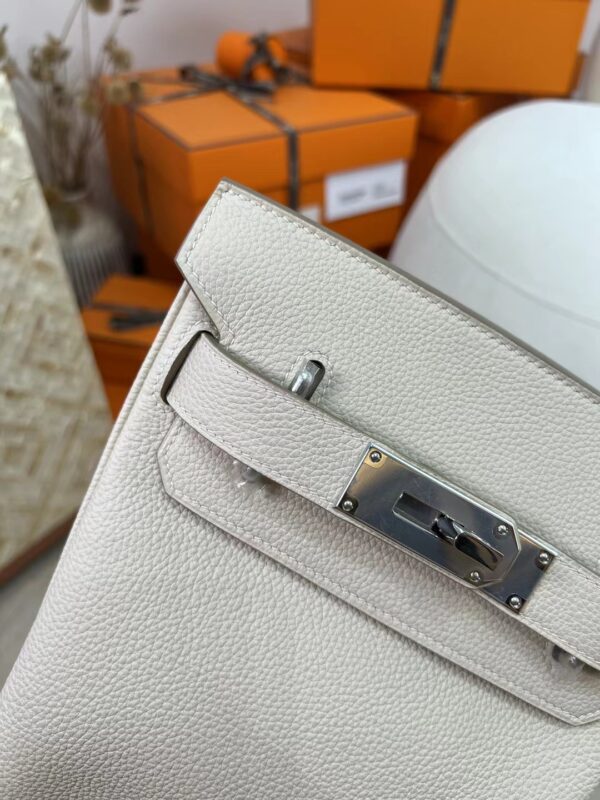 mmexport1717481998760 Russia Moscow Hermes Hac A Dos Backpack Togo Leather 10 Craie Silver Hardware