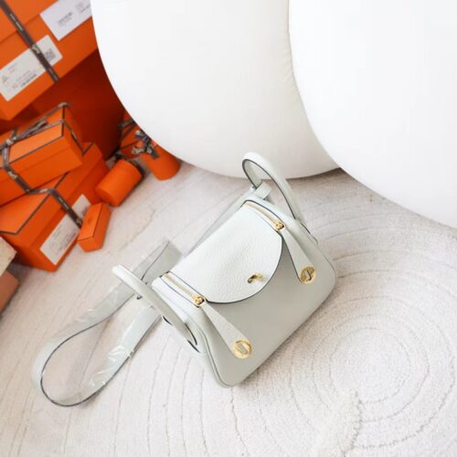 Russia Moscow Hermes Mini Lindy 19CM Clemence Leather 0W Gris Neve Gold Hardware
