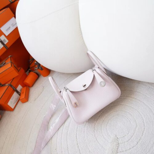 Indonesia Jakarta Hermes Mini Lindy 19CM Clemence 09 Mauve Pale & I2 Nata Silver Hardware