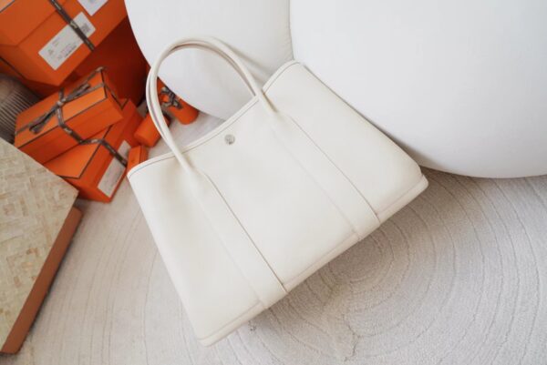 mmexport1720777075546-1 UAE Dubai Hermes Garden Party 36CM Epsom Leather 10 Craie Silver HArdware