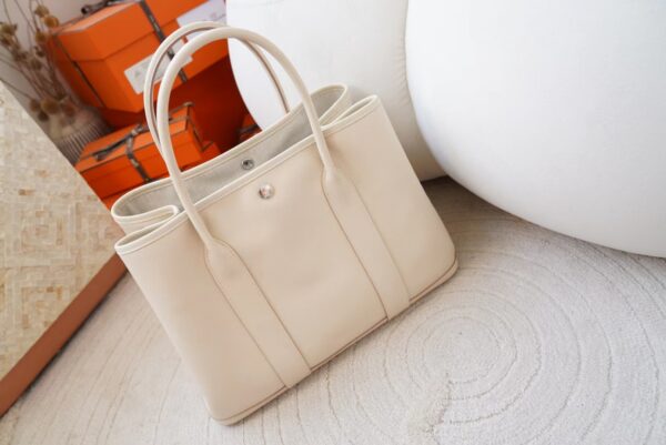 mmexport1720777108931-1 UAE Dubai Hermes Garden Party 36CM Epsom Leather 10 Craie Silver HArdware