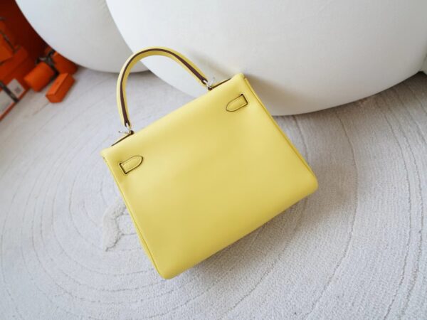 mmexport1721111186756 Indonesia Jakarta Hermes Kelly 25CM Swift Leather 1Z Jaune Poussin Silver Hardware
