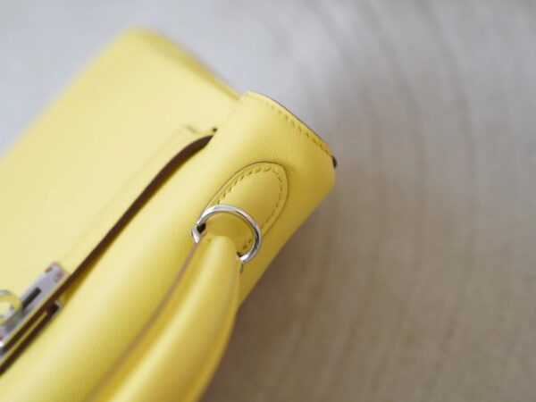 mmexport1721111192382 Indonesia Jakarta Hermes Kelly 25CM Swift Leather 1Z Jaune Poussin Silver Hardware
