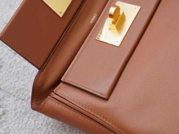 mmexport1721456167395 Hermes Kelly 2424 Mini 37 Gold Evercolor Original Color Stitches