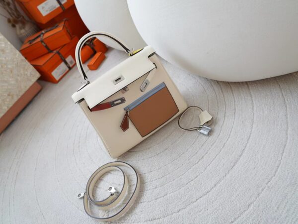 mmexport1721456240522 UAE Dubai Hermes Kelly 25CM Colormatic Swift Leather I2 Nata Silver Hardware